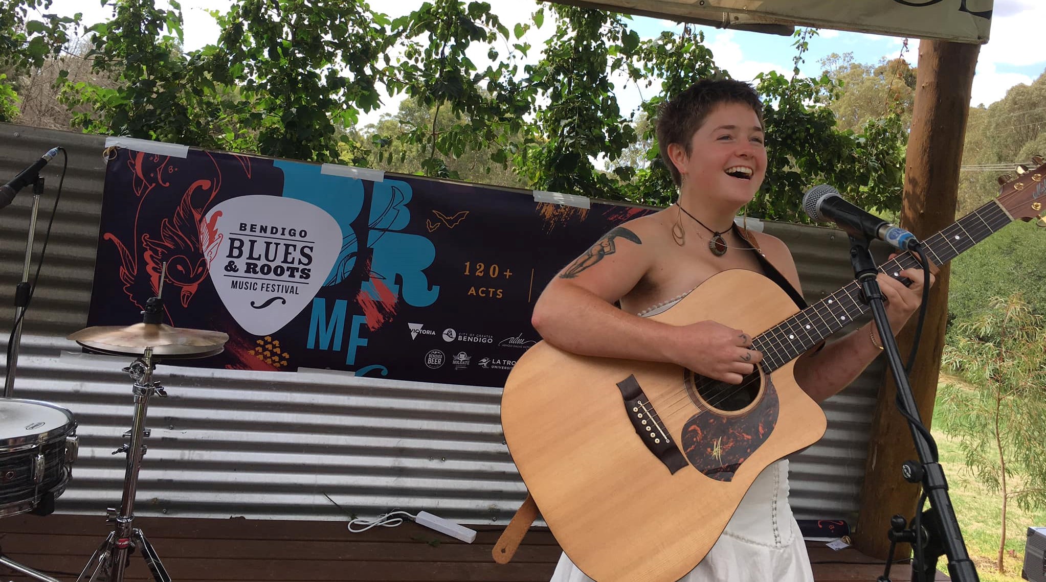 Hustler Sunday Session feat: Adelle Davis + Flora + Luke Harrington