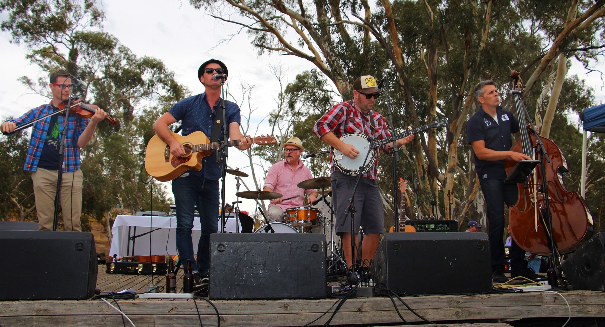 Mast Gully Fellers, live at Handle Bar Bendigo
