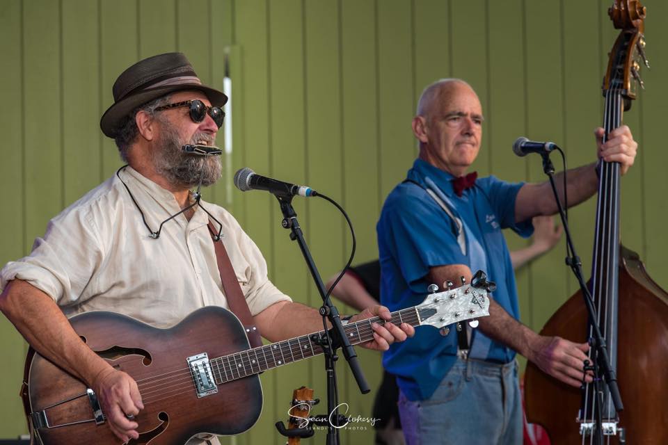 Alawishus Jones & The Outright Lies at The Golden Vine Hotel, Bendigo